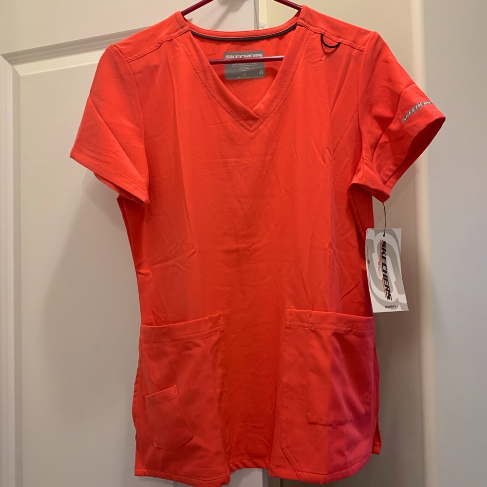 Skechers Coral Lipstick Scrub Top Brand New